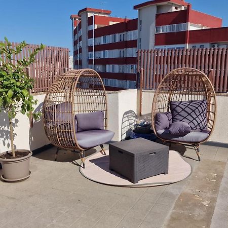 Luxus P4T Family 3 Bedroom With Pool, Tennis Court And Sauna برينديسي المظهر الخارجي الصورة