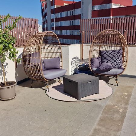 Luxus P4T Family 3 Bedroom With Pool, Tennis Court And Sauna برينديسي المظهر الخارجي الصورة