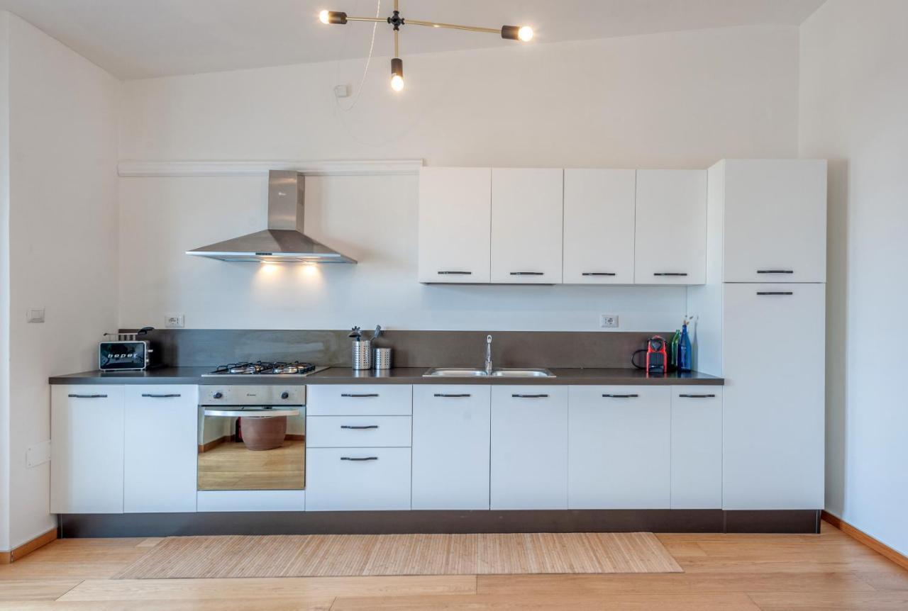 Luxus P4T Family 3 Bedroom With Pool, Tennis Court And Sauna برينديسي المظهر الخارجي الصورة