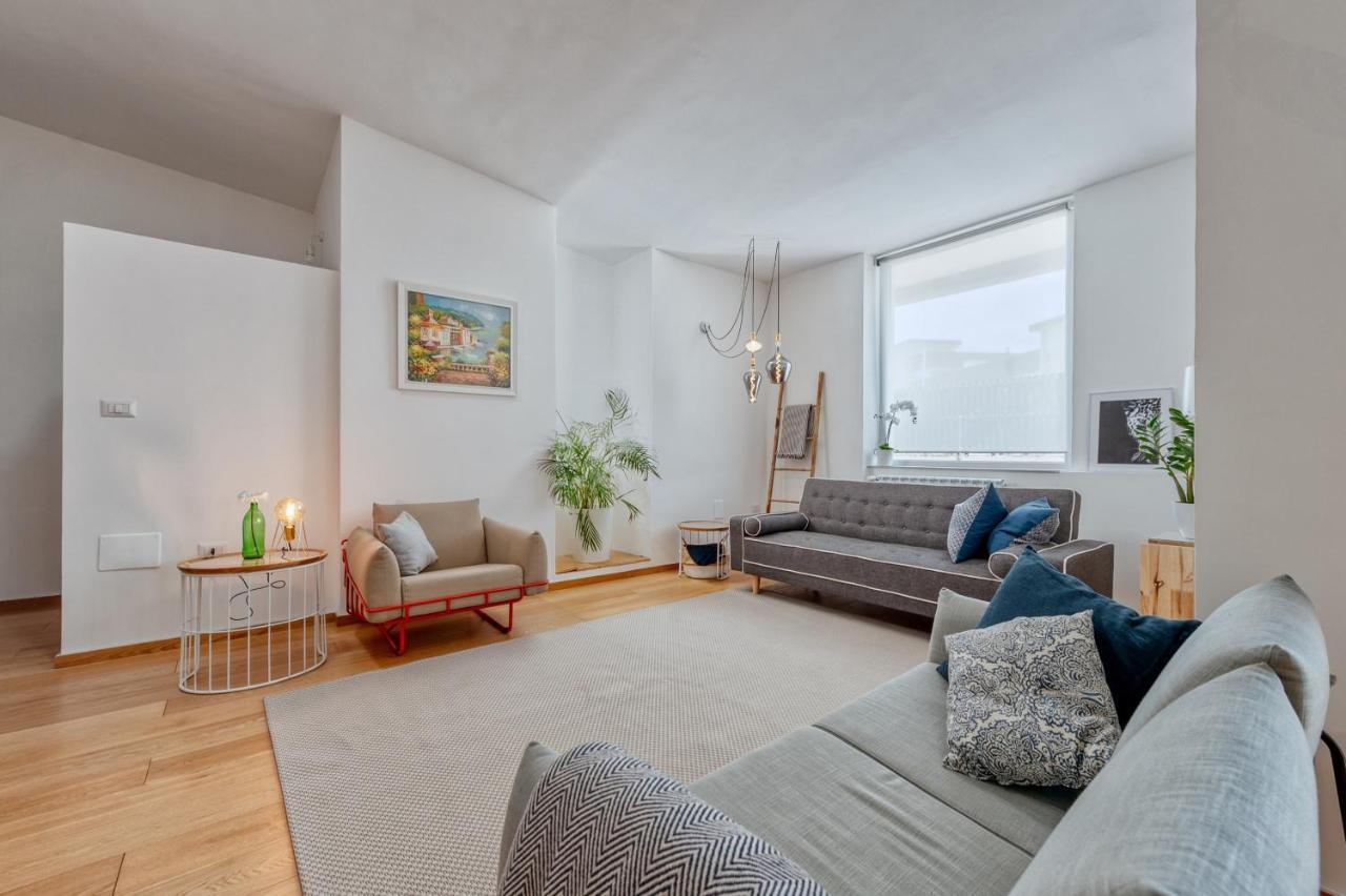 Luxus P4T Family 3 Bedroom With Pool, Tennis Court And Sauna برينديسي المظهر الخارجي الصورة