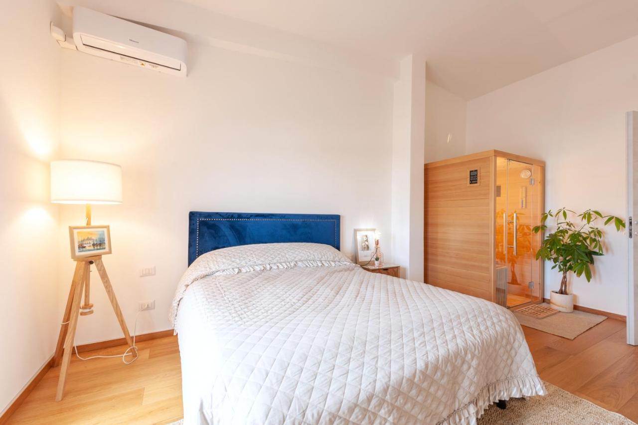 Luxus P4T Family 3 Bedroom With Pool, Tennis Court And Sauna برينديسي المظهر الخارجي الصورة